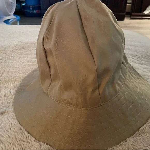 Vintage Burberry Plaid/Khaki Reversible Bucket Hat, Used EC - Picture 3 of 5